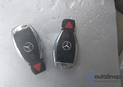 2013 Mercedes-Benz C 250 Sport z USA, uszkodzony, nr VIN WDDGF4HB8DA840737